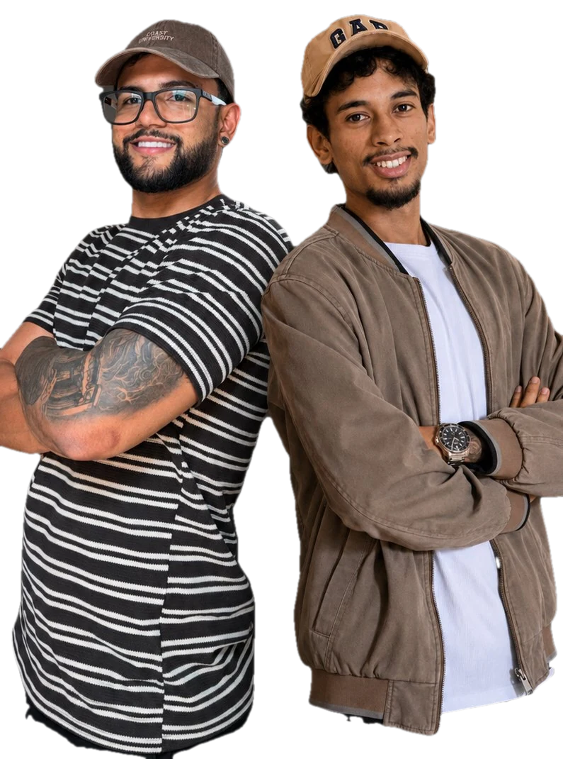 Filipe e Kennedy, de braços cruzados, lado a lado